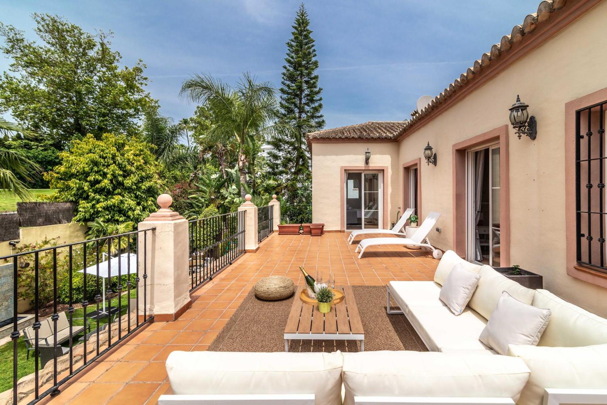 Villa Guadalmina Alta - Private Swimming Pool