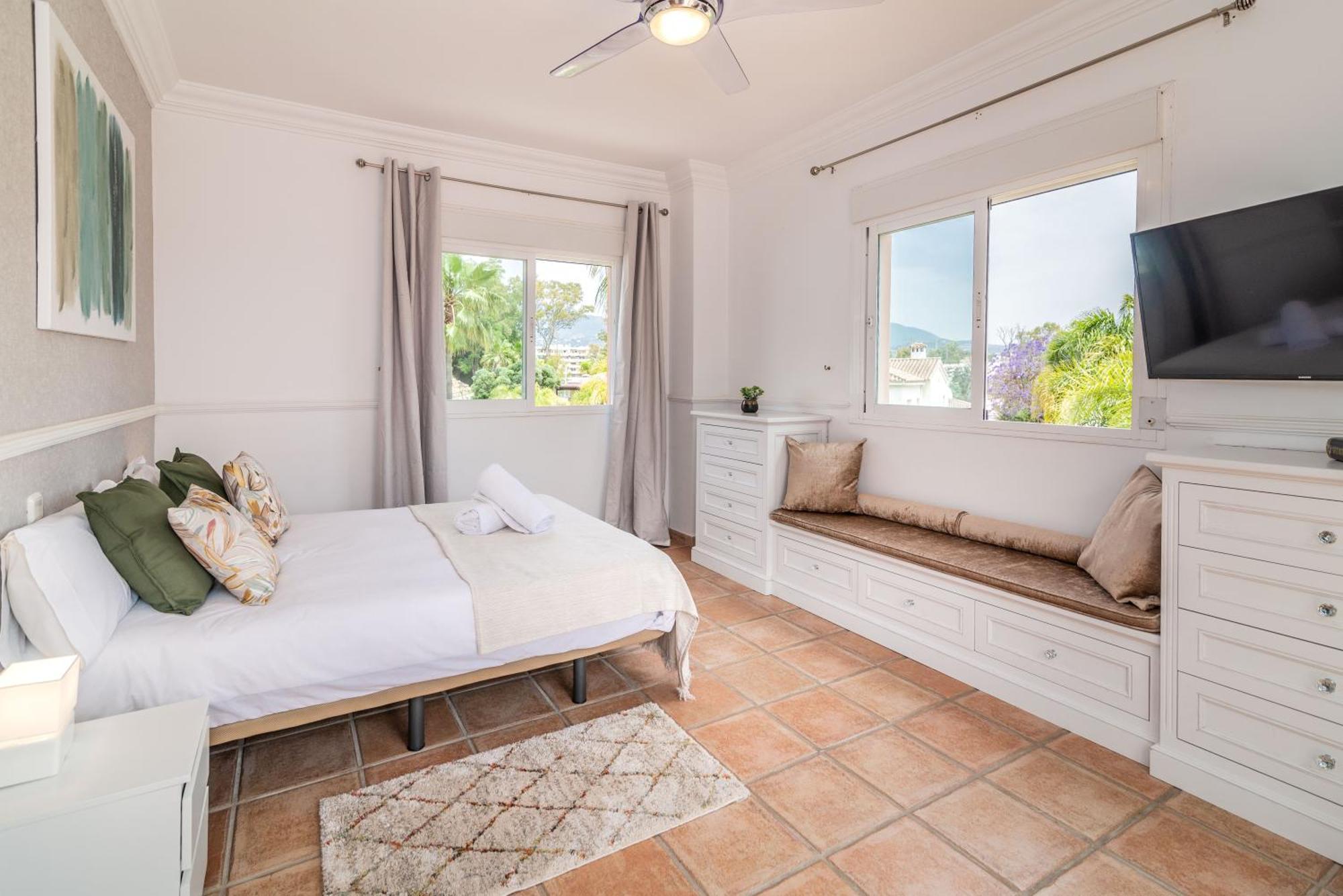 Villa Guadalmina Alta - Private Swimming Pool Marbella